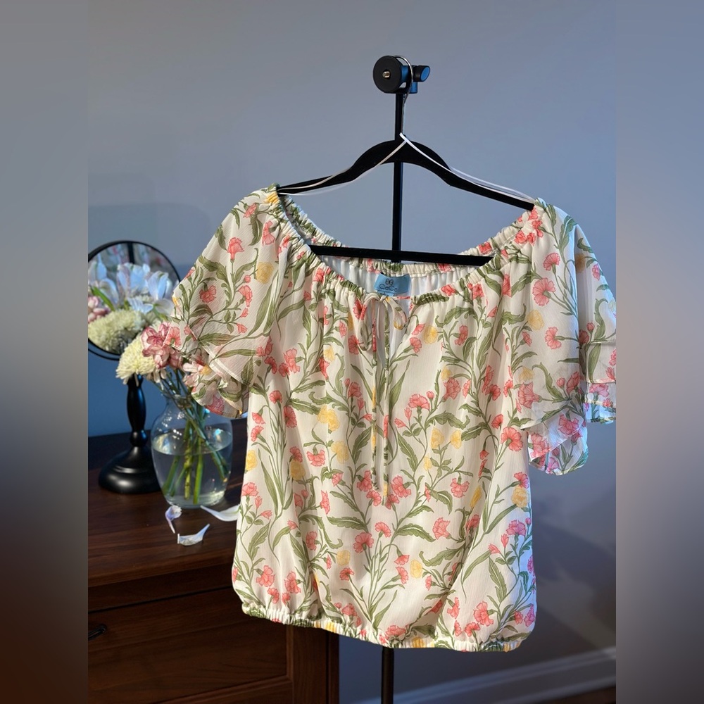 CeCe Floral Off-The-Shoulder Peasant Top | Short Sleeve